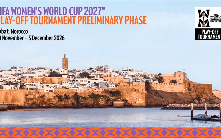 Cartel oficial del repechaje al Mundial Femenino 2027 con una vista de Rabat.