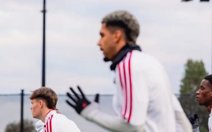 Jugadores del Liverpool durante un entrenamiento previo a la Champions.