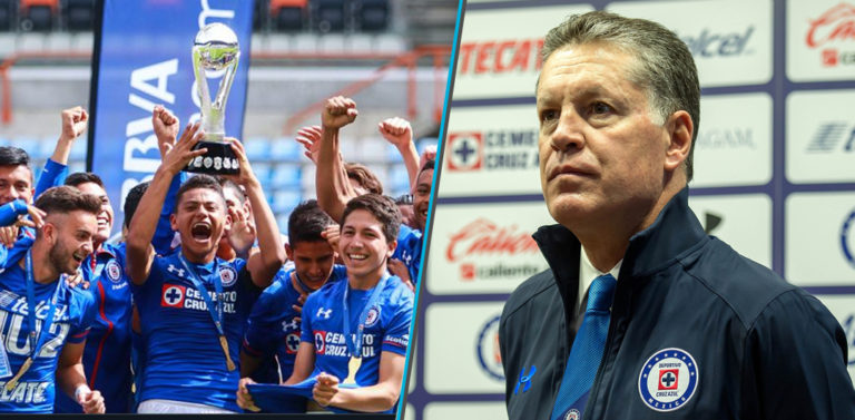 Cruz Azul consigue su primer título de liga en la era de Peláez