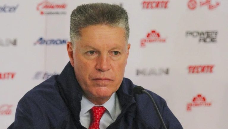 Ricardo Peláez da su postura sobre la llegada de un nuevo portero a Chivas