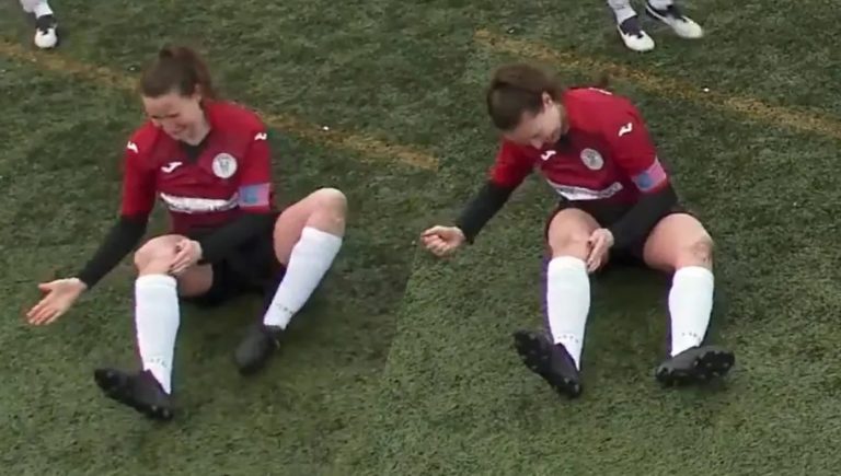 VÍDEO | Una futbolista se disloca la rodilla y se la acomoda a golpes para seguir jugando