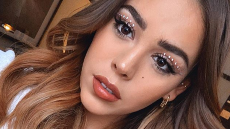 Ella es la joven y bella madre de Danna Paola que está causando furor en la red