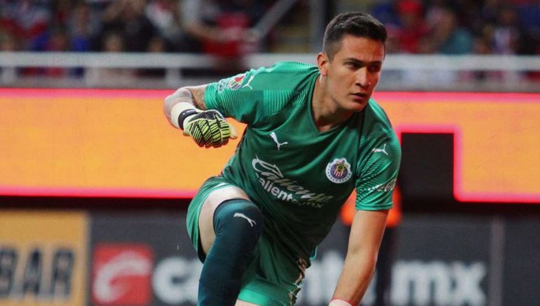 Los 3 equipos interesados en llevarse a Raúl Gudiño de Chivas