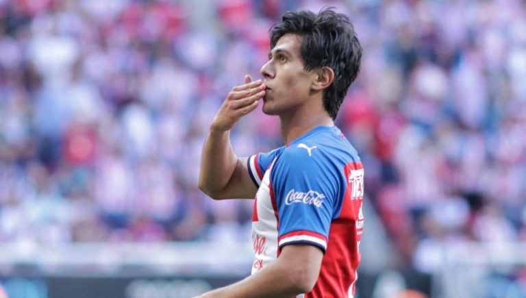 Chivas tiene al reemplazo de JJ Macías en la cantera si sale al fútbol de Europa