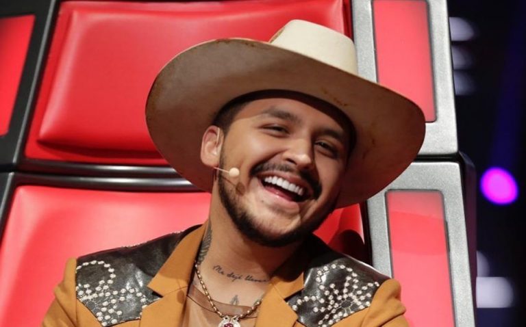 Aseguran que Christian Nodal busca romance con participante de La Voz