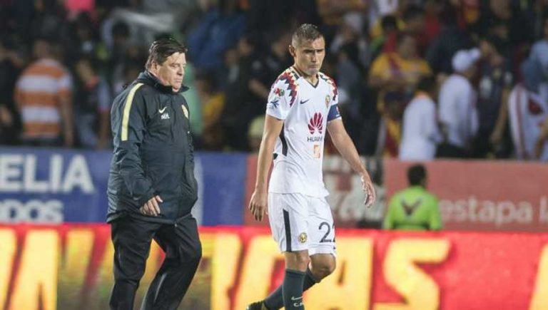 Miguel Herrera explica porque Paul Aguilar ya no es titular en el América