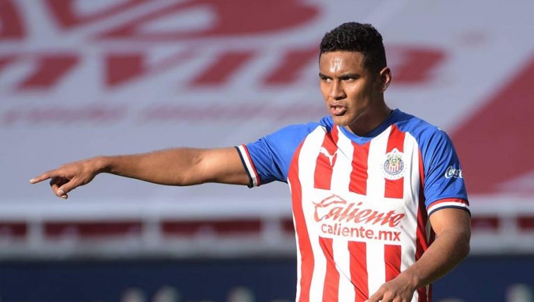‘Tiba’ Sepúlveda reconoce mal momento con Chivas: “No me molesta que la afición exija”