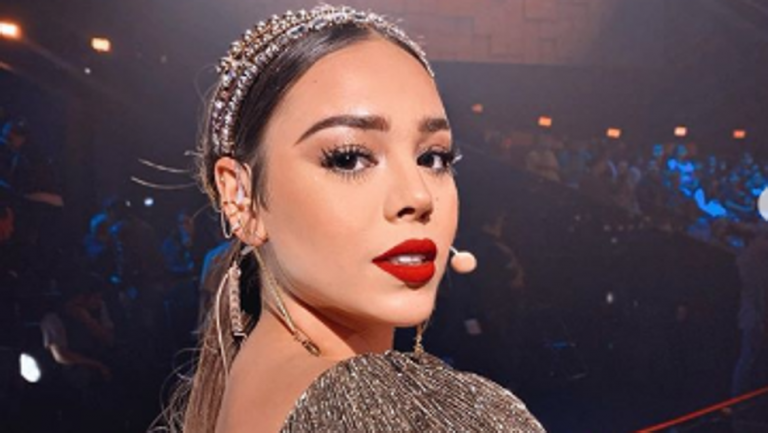 Danna Paola impacta con radical cambio look