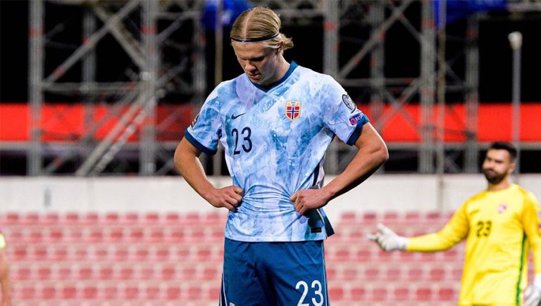 Aymen Mouelhi, defensa de Gibraltar encargado de marcar a Haaland se burla del delantero tras el partido de Eliminatorias