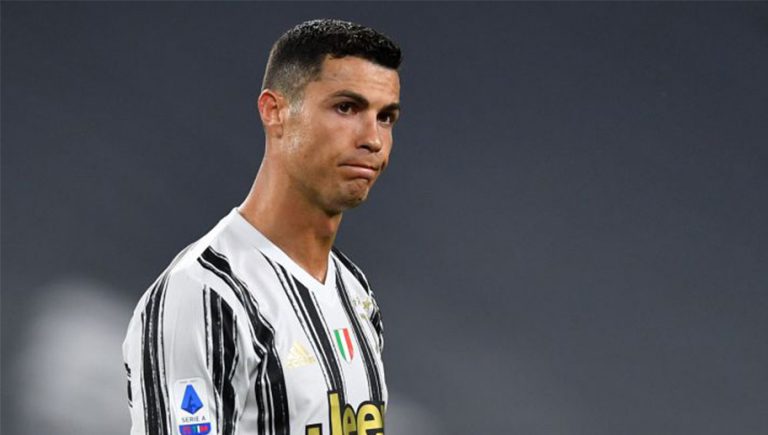 Tras la inminente salida de Pirlo, Cristiano se despide del vestuario de la Juventus