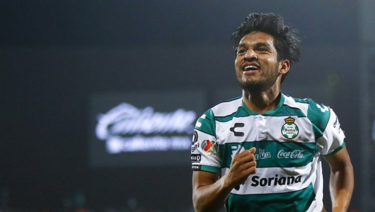 Santos Laguna responde al interés de Chivas por sus delanteros