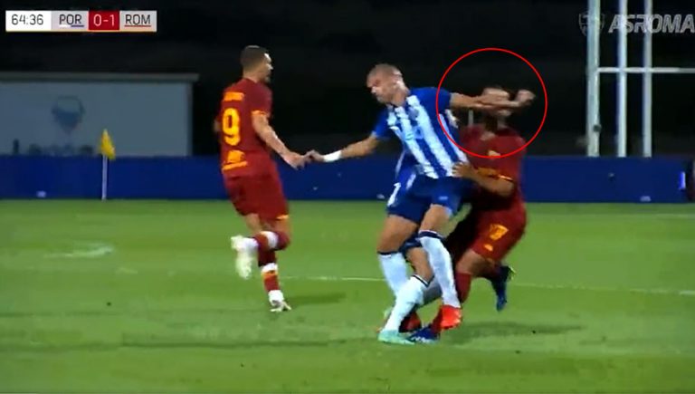 Video: Dura entrada de Pepe en amistoso termina con bronca entre jugadores del Porto y la Roma