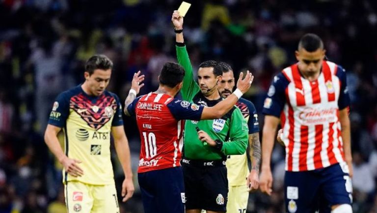 César Ramos será castigado por su terrible arbitraje en el Clásico Nacional