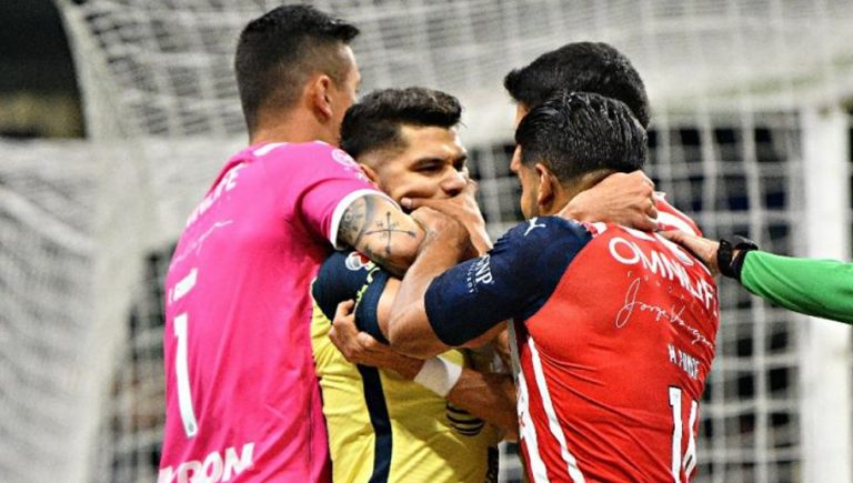 Chivas y sus jugadores se burlan de la agresión de Miguel Ponce a Henry Martín