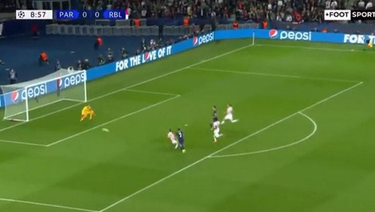 Video: el golazo de Kylian Mbappé al Leipzig