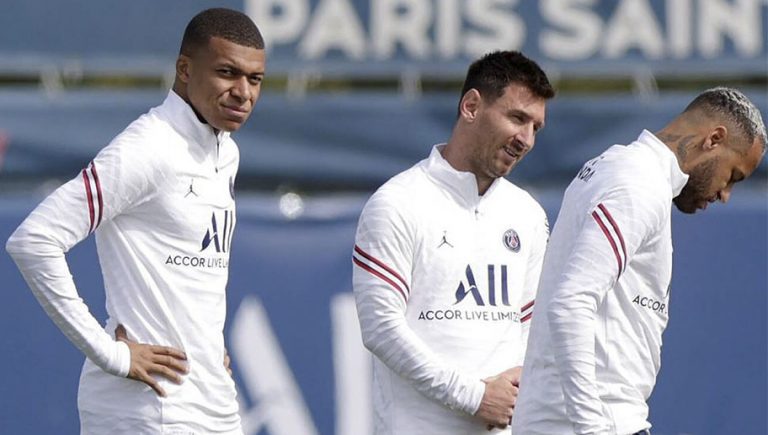 El vestuario del PSG se divide por nueva costumbre de Lionel Messi y Mauricio Pochettino
