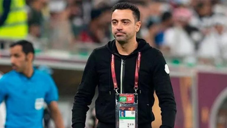Última hora: Xavi contradice al jeque y presiona públicamente para salir al Barcelona
