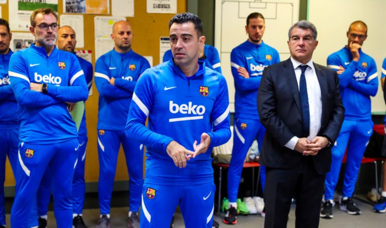 El Barcelona anuncia otros dos despidos a petición de Xavi