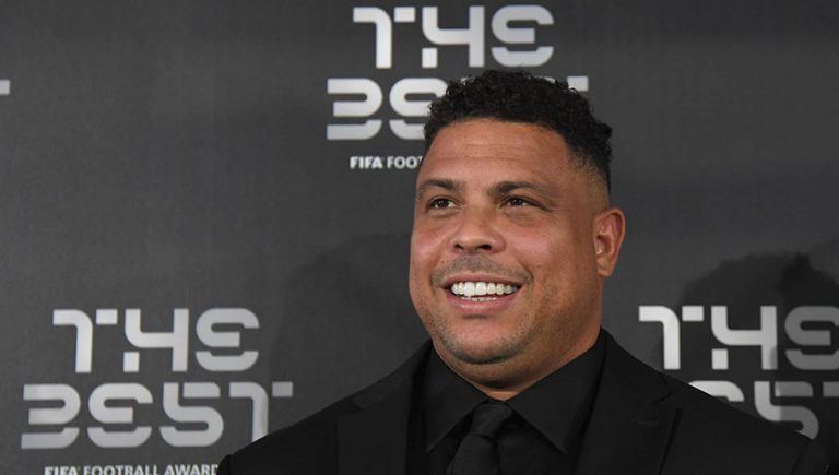 Ronaldo Nazário busca a leyenda del Real Madrid para reforzar a su equipo