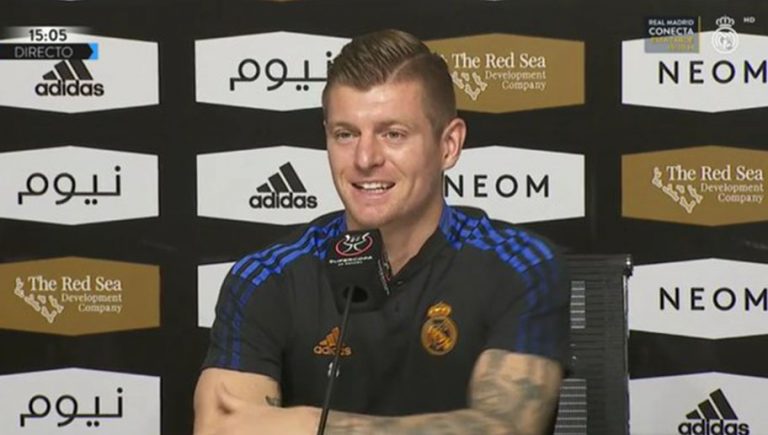 Video: Toni Kroos se burla de Xavi y menosprecia al Barcelona en rueda de prensa previa al Clásico