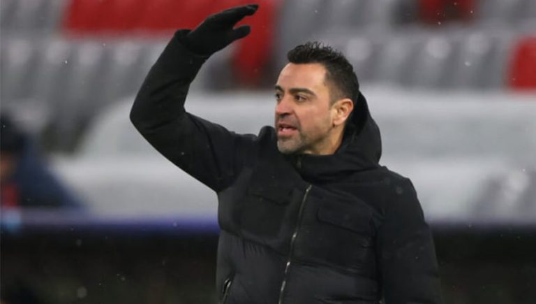 Xavi avisa a cuatro futbolistas que no cuenta con ellos para el resto de la temprada