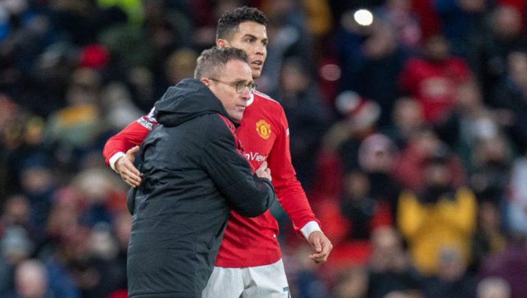 Directiva del Manchester United se pelea entre dos opciones para nuevo entrenador