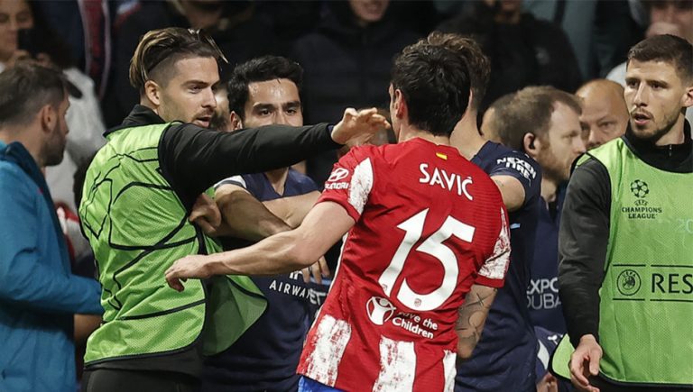 Ponen nuevo apodo a Grealish tras jalón de pelo de Savic