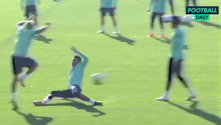 Video: la entrada de Casmiro a Richarlison en el entrenamiento que puso a Brasil a temblar