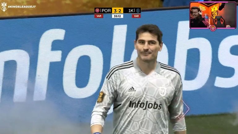 Video: Ibai Llanos le marca un gol a Iker Casillas en la Kings League