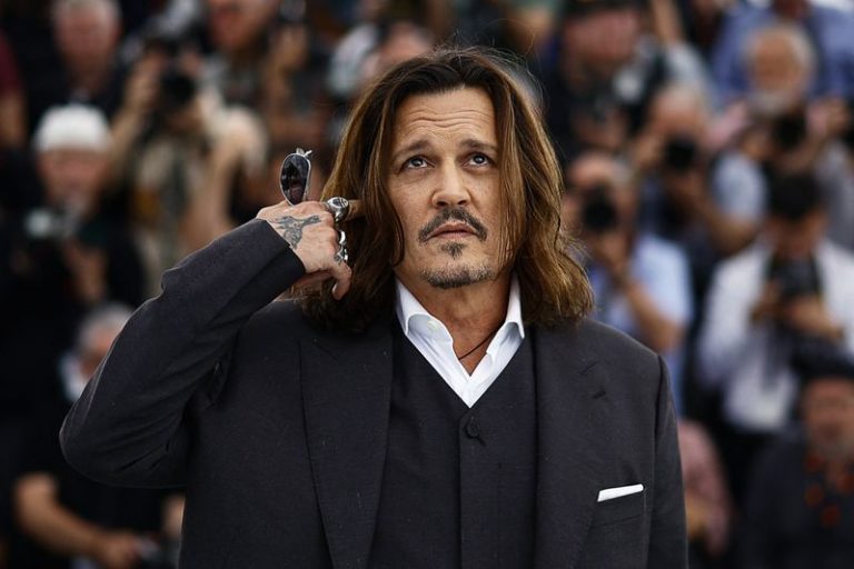 Johnny Depp desata críticas por el aspecto “repulsivo” de sus dientes
