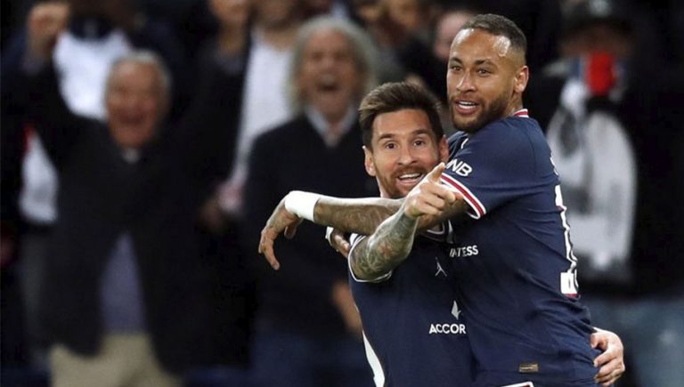 Neymar confirma el nombre de su hijo en honor a su más grande ídolo
