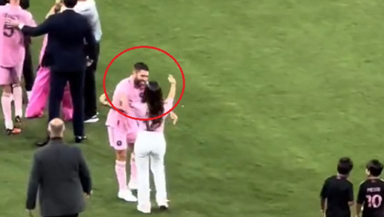 Video: Antonella Roccuzzo confunde a Jordi Alba con Messi y casi se besan