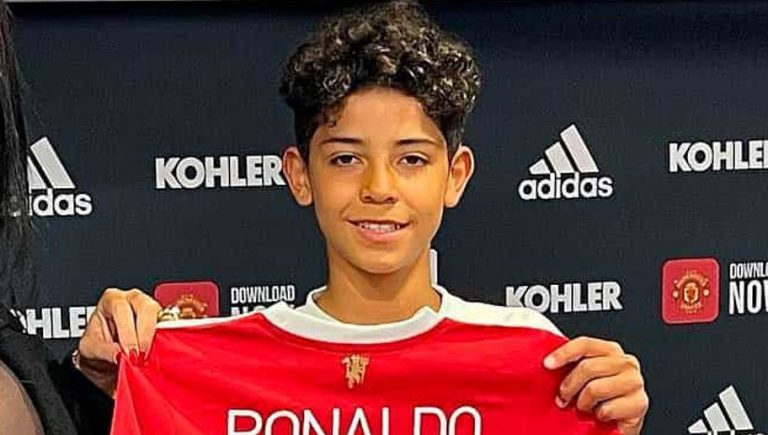 Oficial: Cristiano Ronaldo Jr firma su primer contrato como jugador