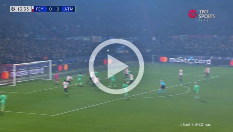 Video: el autogol que está dejando a Santiago Giménez fuera de la Champions