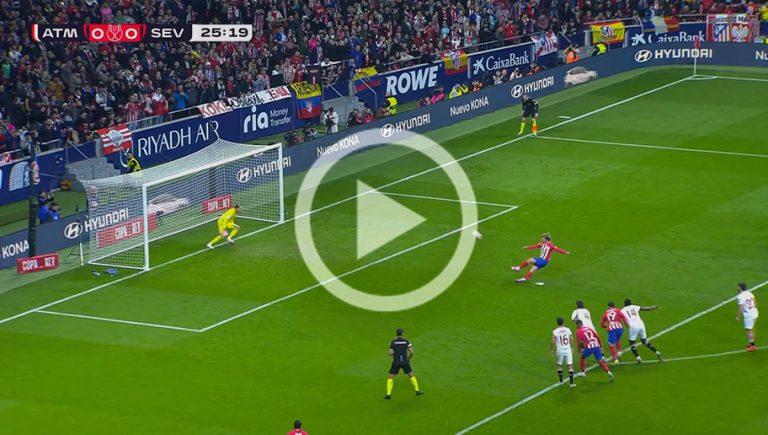 Video: Griezmann se tropieza de fea manera y termina errando el penal ante el Sevilla