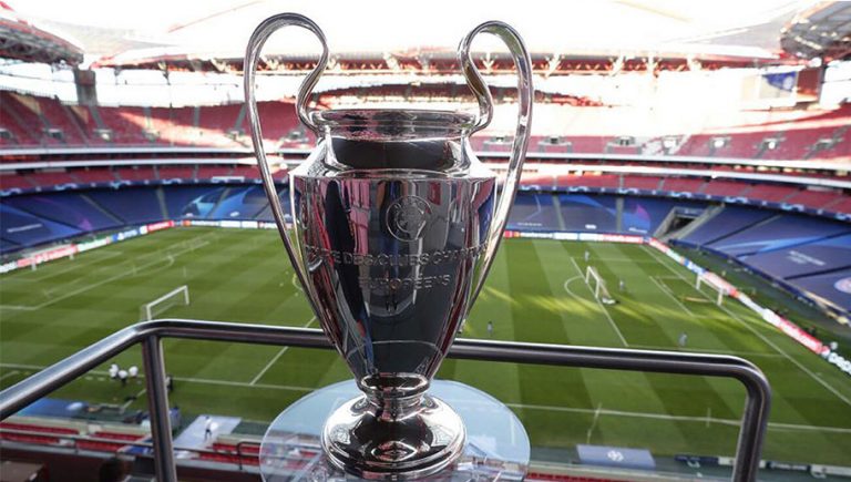 Despiden a su entrenador a un día de los octavos de final de la UEFA Champions League