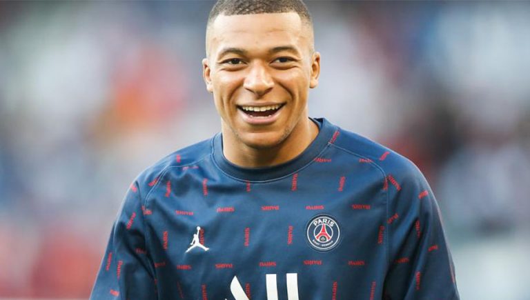 Dos gigantes del fútbol europeo se interponen entre Madrid y Mbappé